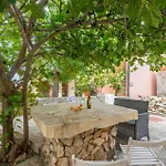Appartamento 1 Bedroom Beautiful In